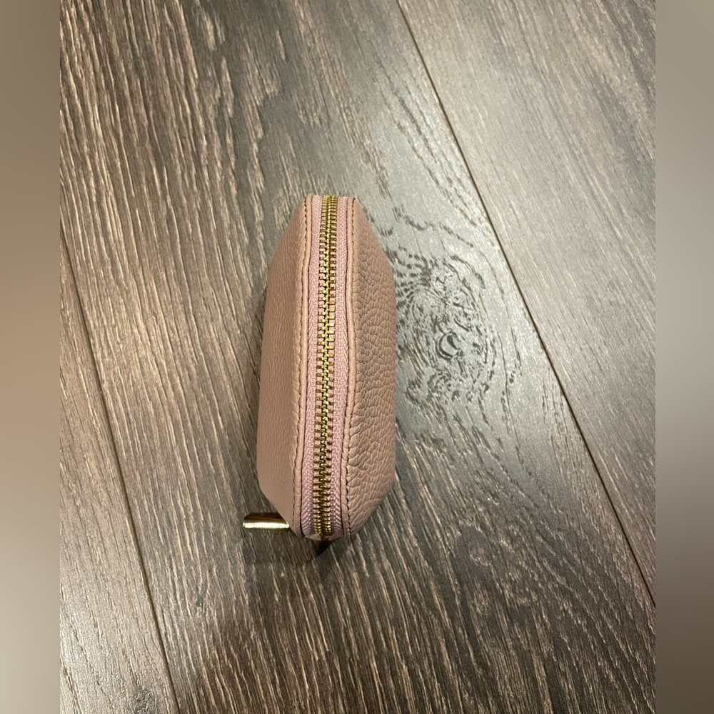 Cuyana Mini Travel Case Soft Rose - Picture 3 of 9